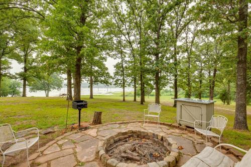 Waterfront Lake Fork Vacation Home with Boat Dock! in Emory, USA