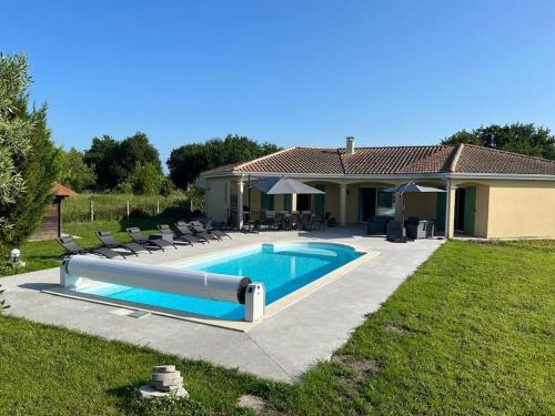 AMATHÉE jolie maison au calme avec piscine chauffée - Location, gîte - Soulac-sur-Mer