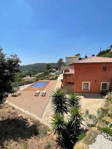 Villa 3ch piscine vue dégagée - Accommodation - Taradeau