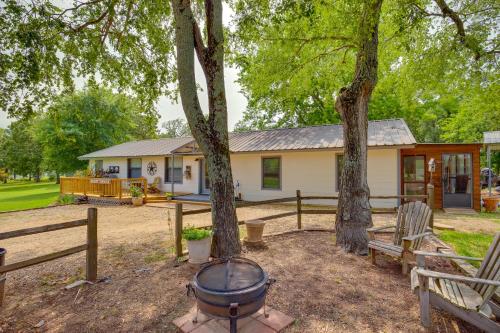 Emory Vacation Rental w/ Lake Fork Boat Access! in Emory (TX)
