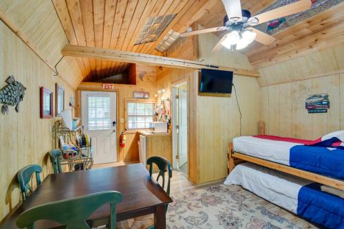 Emory Studio Cabin with Lake Fork Boat Access! in Emory, USA