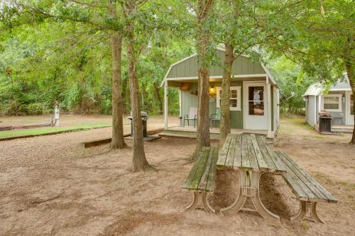 Emory Studio Cabin w/ Lake Fork Boat Access! in Emory (TX)