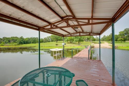 Emory Studio Cabin w/ Lake Fork Boat Access! in Emory (TX)