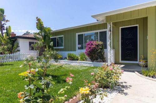 Villa La Verde - Newly Designed 4BR Villa with Pool & Guesthouse by Topanga, Los Angeles (zdjęcie 6)