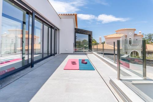Balcony/terrace, Villa Vogue by Indigo in Estombar