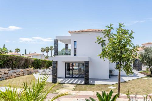 Garden, Villa Vogue by Indigo in Estombar