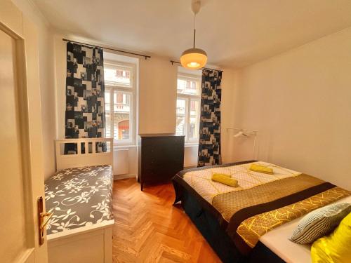 Amazing Apartment Zborovska - image 11