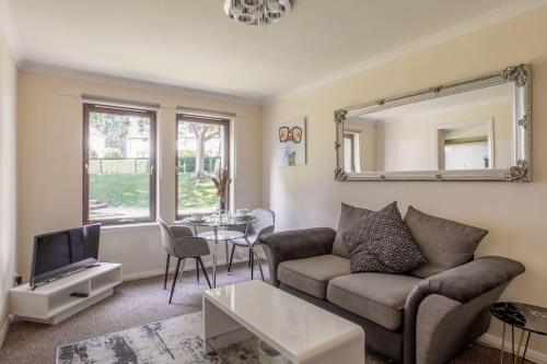 Summit Stylish Headland Court Apartment 2 Bedroom