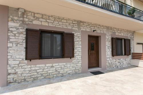 Exterior view, Mary‘s Apartments in Ammoudia