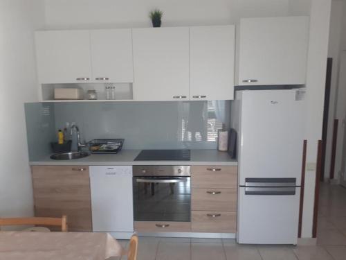 Pinezići apartman Niccole 5
