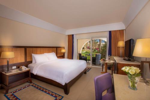 Classic Double or Twin Room room in Grand Rotana Resort & Spa