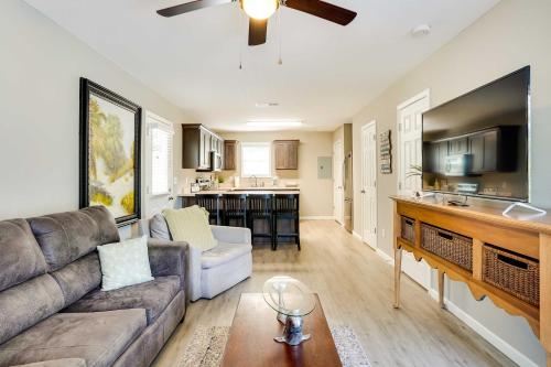 Vacation Rental Near Kentucky Lake - Pet Friendly! in Aurora, USA