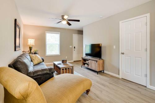 Pet-Friendly Vacation Rental Near Kentucky Lake! in Aurora, USA