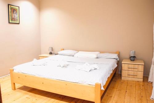 Apartments Art - image 12