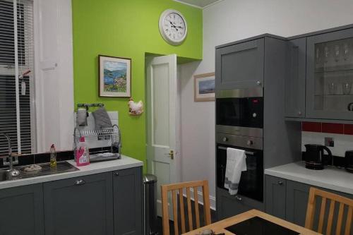 Snug - Fountain Bank Apartment in Helensburgh