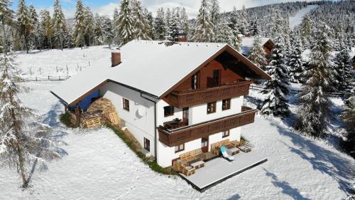 Almvilla Hochrindl, Hochrindl