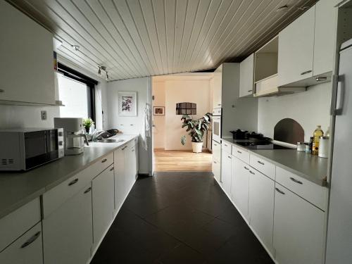 Kitchen, Cozy Holeby House Close to Puttgarden & Femern & Lalandia & Knuthenborg in Holeby