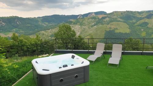 Pezsgőfürdő, La Finestra Sul Mondo in Marano sul Panaro