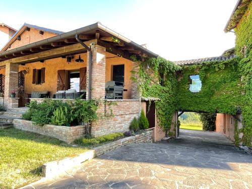 Viesnīcas āriene, Val di Codena - Holiday Home in Castelnovo neʼ Monti