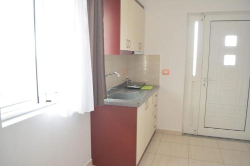 Standard Double Room image 4