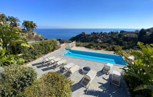 Taormina Sunrise