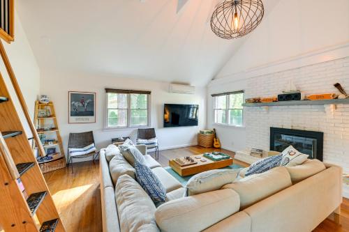 Waterfront New York Getaway with Kayaks in Riverhead, USA
