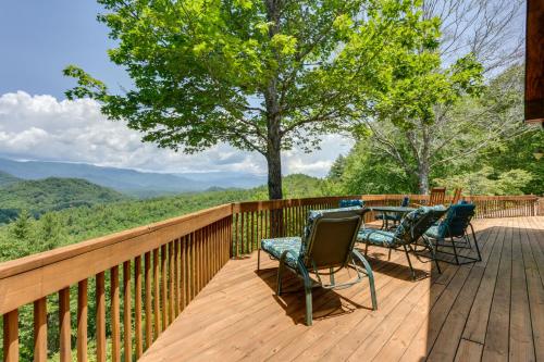 Almond Vacation Rental with Mountain Views! near Cherokee Bear Zoo