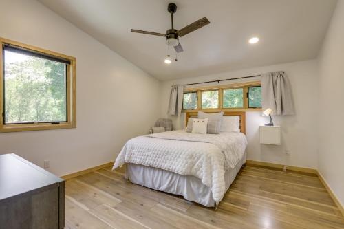 New Castle Getaway with Grill and Mountain Views! New Castle Getaway with Grill and Mountain Views!