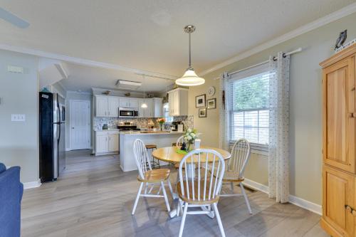 Lakefront Lexington Vacation Rental with Dock! in Lexington, USA