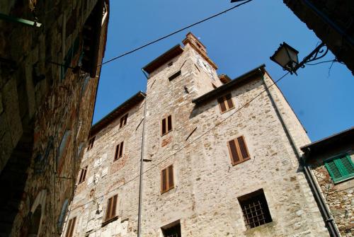  Lappartamento sotto la Torre in 57021 Campiglia Marittima