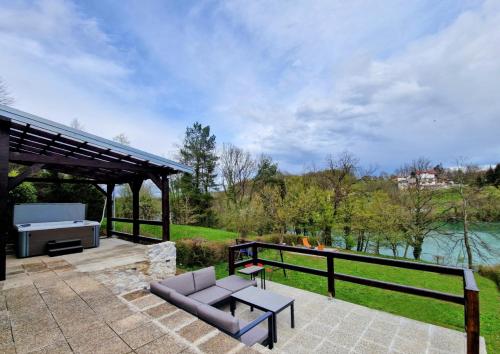 外部景觀, Pixie House - Mrežnica, private pier, hot tub (Pixie House - Mreznica, private pier, hot tub) in 斯維薩