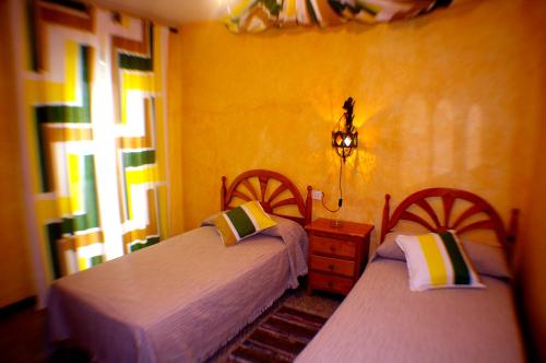 4 twin beds