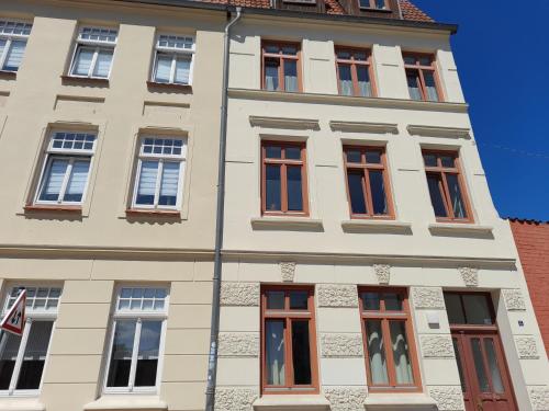 Kleine Altstadt-Wohnung mit Terrasse in Wismar, Deutschland