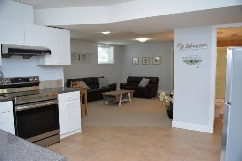 Beautiful 2 bedroom place in Surrey/Langley in Surrey, Canada