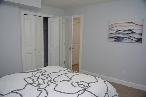 Beautiful 2 bedroom place in Surrey/Langley in Surrey, Canada