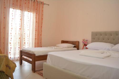 Apartment image 8