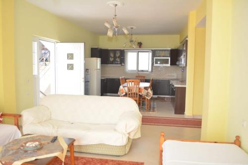 Apartment image 4