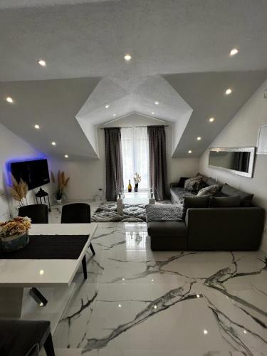 Luxury Apartment Megy
