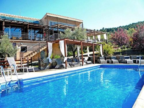 瑞法吉歐克里斯托爾酒店 (El Refugio de Cristal) in 洪塔納爾