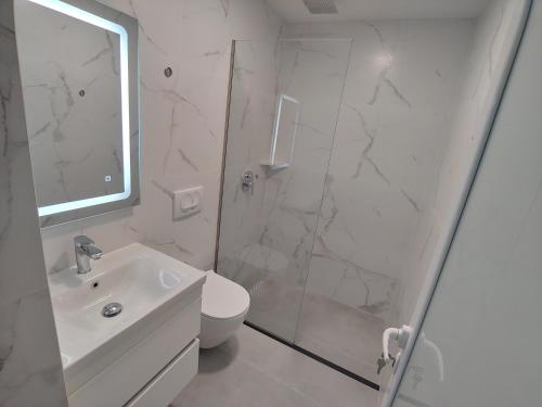 Deluxe Double Room room in Villa LeoZeka