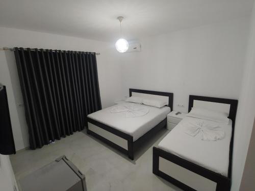 Deluxe Triple Room image 6