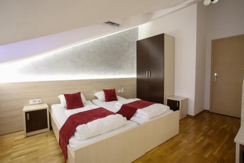 Hotel Emen – Mostar, NM