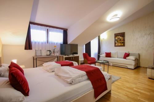 Hotel Emen - image 6