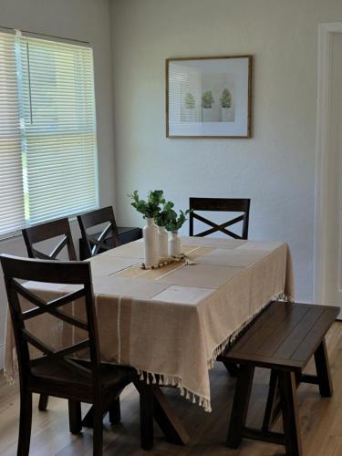 Beach House 15 min from Clearwater Beach in Clearwater, USA