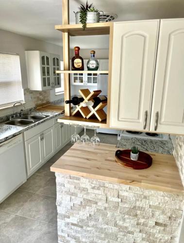 Beach House 15 min from Clearwater Beach in Clearwater, USA