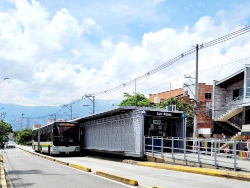 1006. Hermoso loft cerca al barrio Laureles