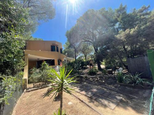 Εξωτερική όψη, Villa Ginepro Sardegna Santa Margherita di Pula mare blu in Σάντα Μαργκερίτα ντι Πούλα