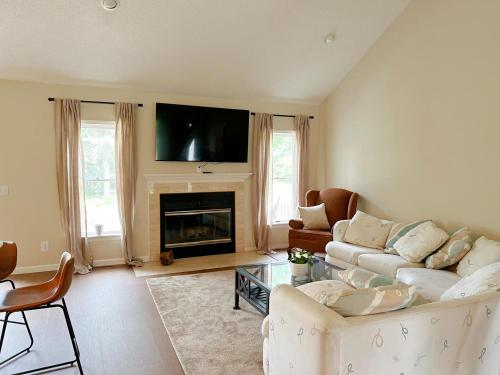 G Cookies House home in Mayville, USA