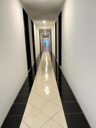 Apartament (100 m²) w okolicy Batu Burok z 1 sypialnią/ami i 1 łazienką/ami (K SUITES HOTEL) in Batu Burok