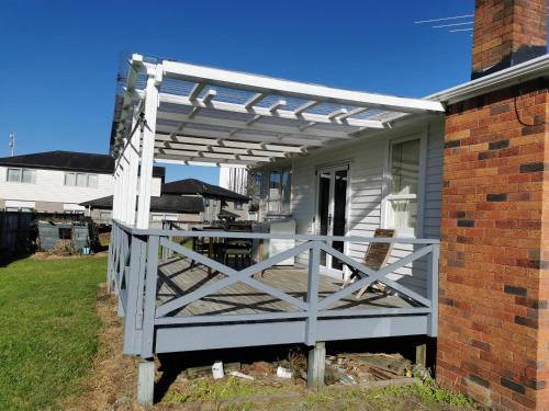 White weather board house